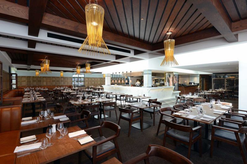 Very wide view of the dining room at The Workshop, Tamworth, design by Paul Kelly Design