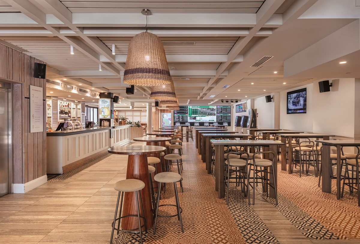 MLF25 Paul Kelly Ivanhoe 00188