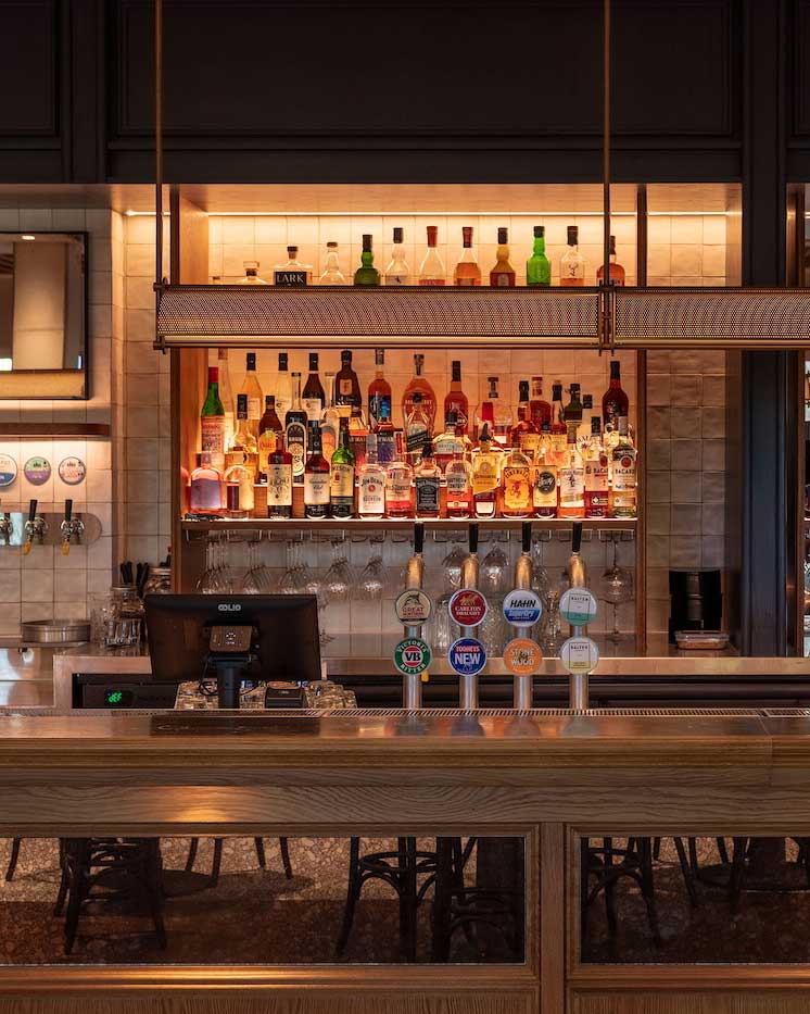 Paul Kelly Commodore 00305s