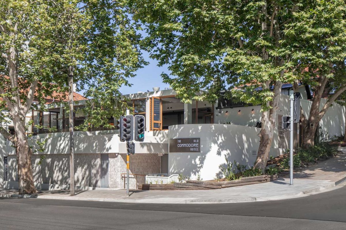 Paul Kelly Commodore 00366b