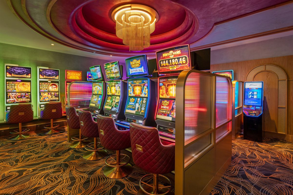 Crows Nest Hotel Gaming Hero 2000x1333 3x2